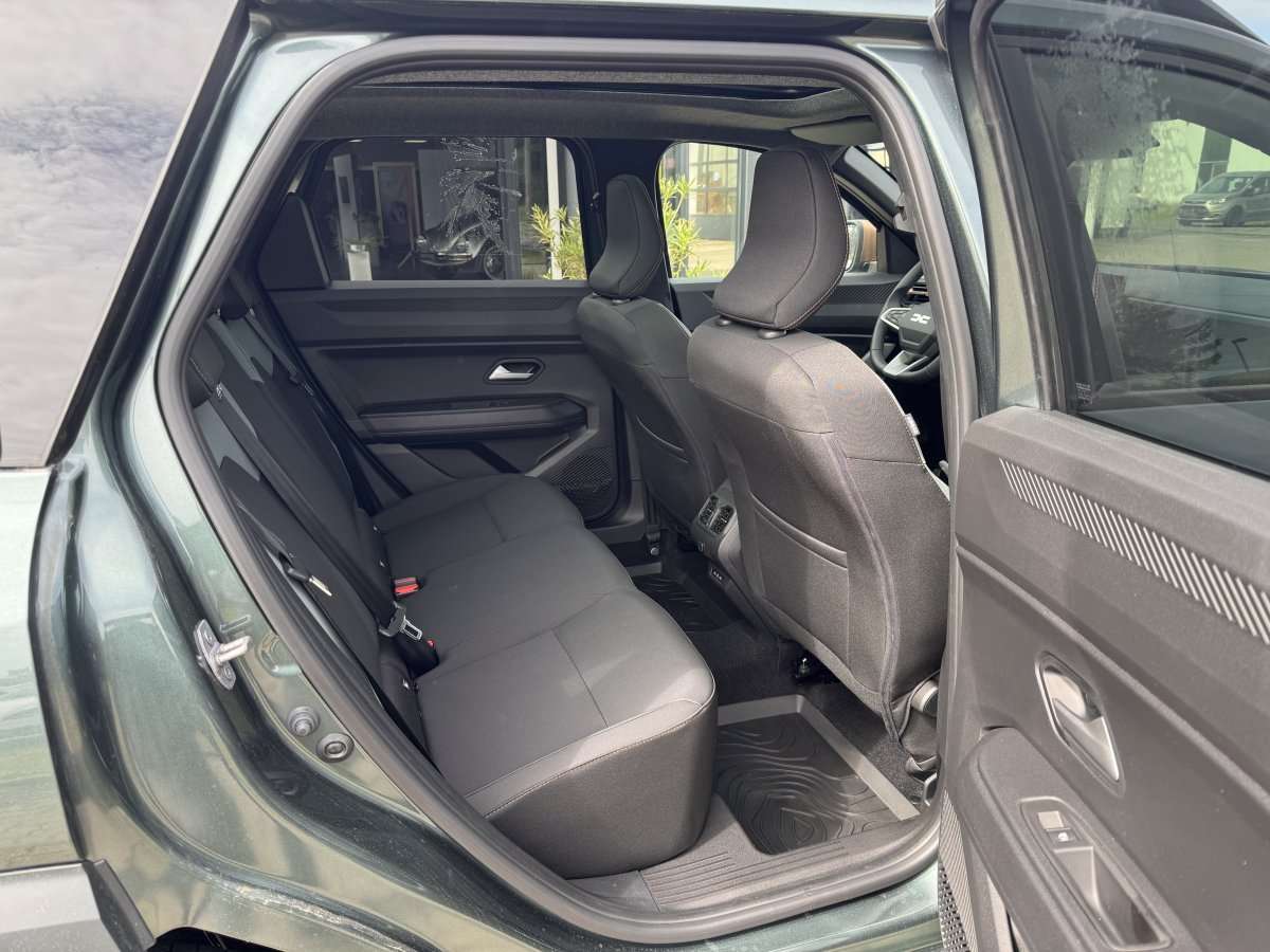 Fahrzeugbild eines Dacia Bigster