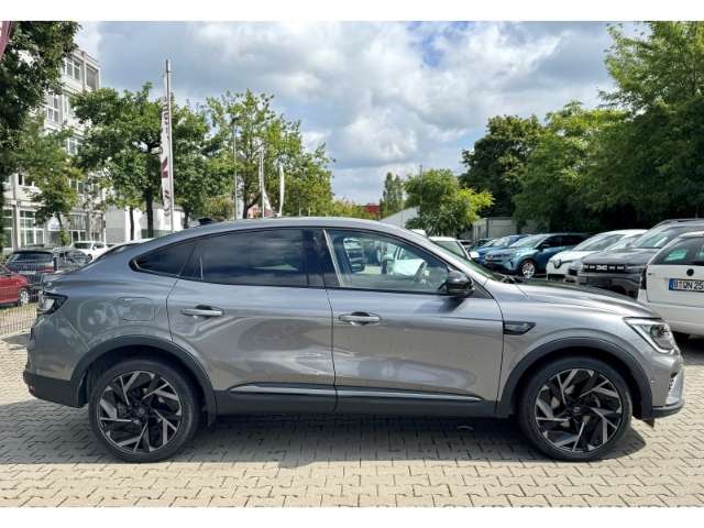 Fahrzeugbild eines Renault Arkana