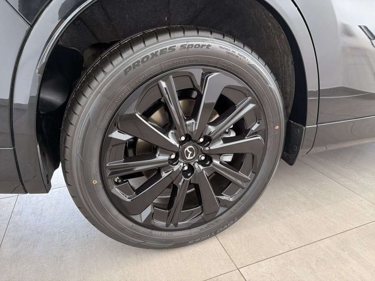 Fahrzeugbild eines Mazda CX-60