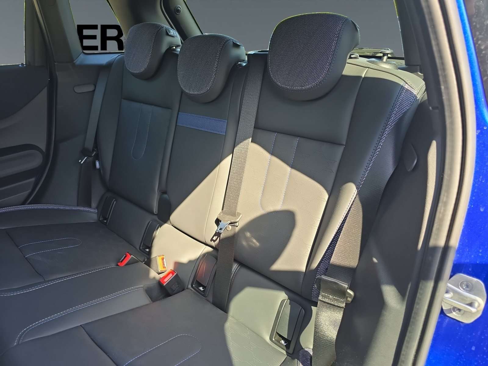 Fahrzeugbild eines MINI COOPER