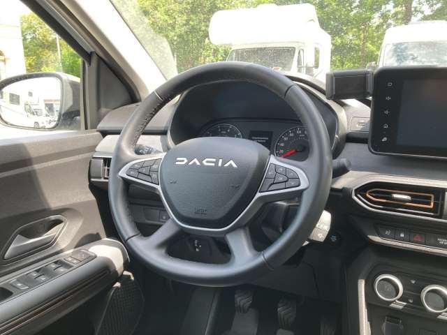 Fahrzeugbild eines Dacia Jogger