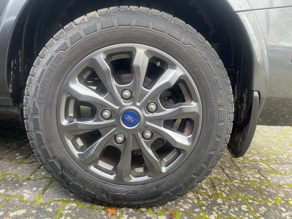 Fahrzeugbild eines Ford Tourneo Custom