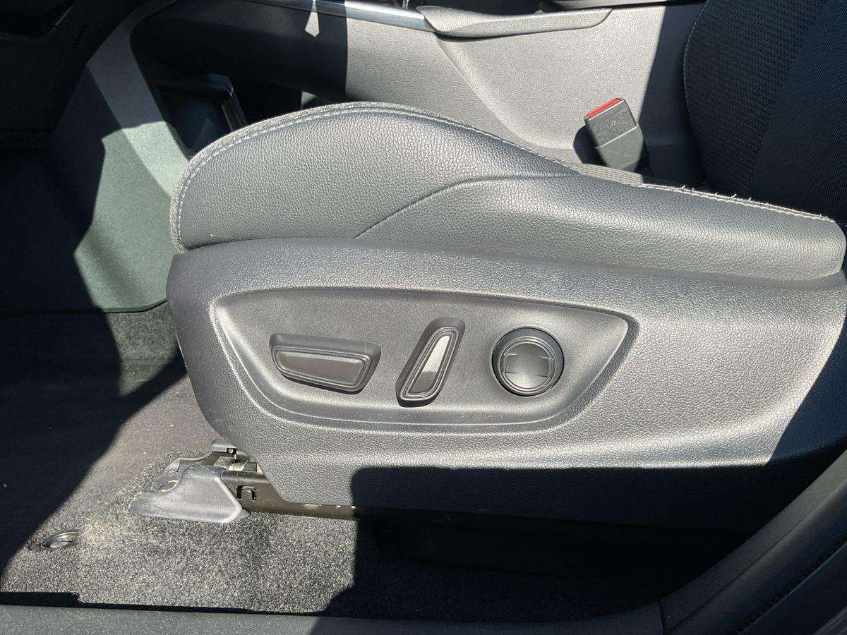 Fahrzeugbild eines Toyota bZ4X
