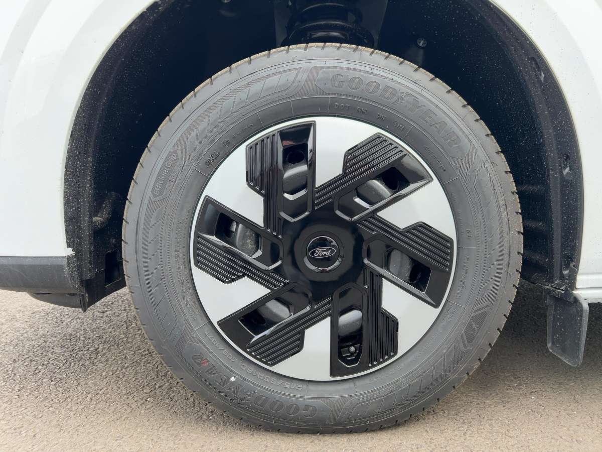 Fahrzeugbild eines Ford Transit Custom