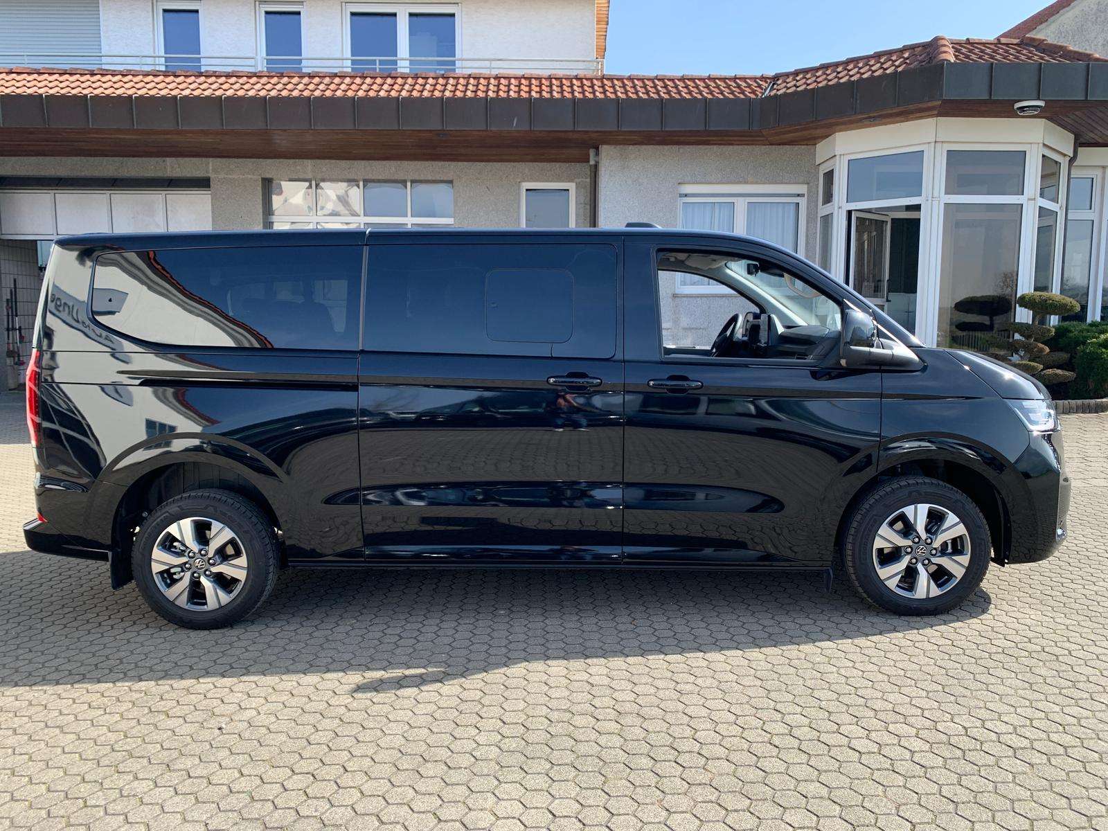 Fahrzeugbild eines Volkswagen Caravelle