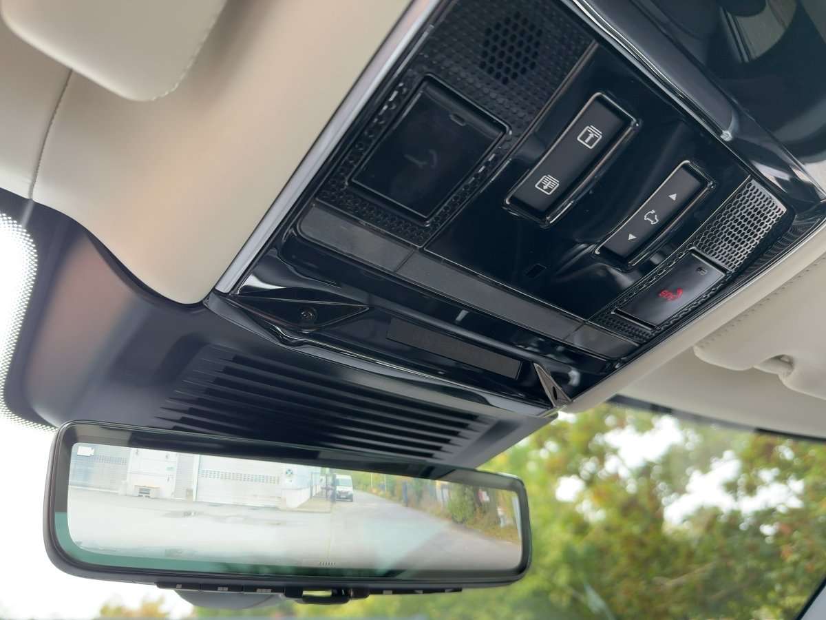 Fahrzeugbild eines Land Rover Range Rover