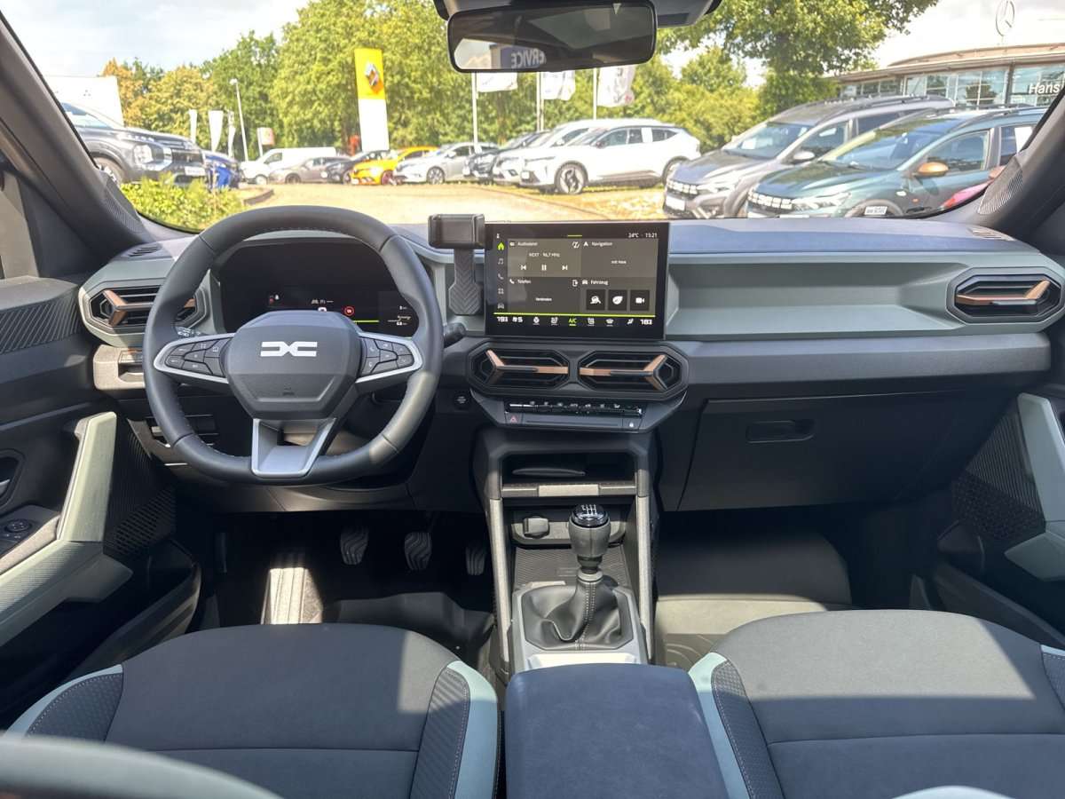 Fahrzeugbild eines Dacia Bigster