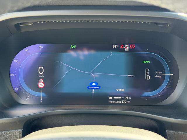Fahrzeugbild eines Volvo C40
