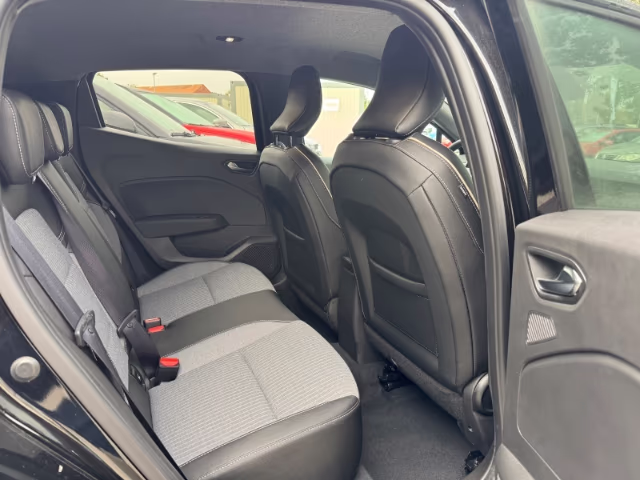 Fahrzeugbild eines Renault Clio