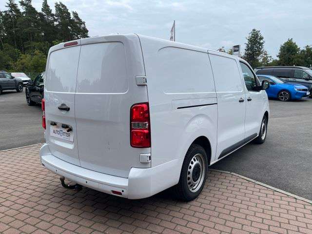 Fahrzeugbild eines Opel Vivaro