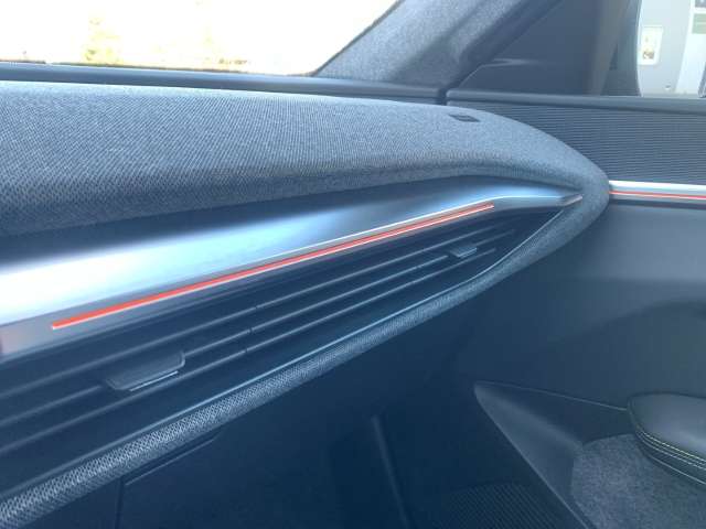 Fahrzeugbild eines Renault Scenic E-TECH