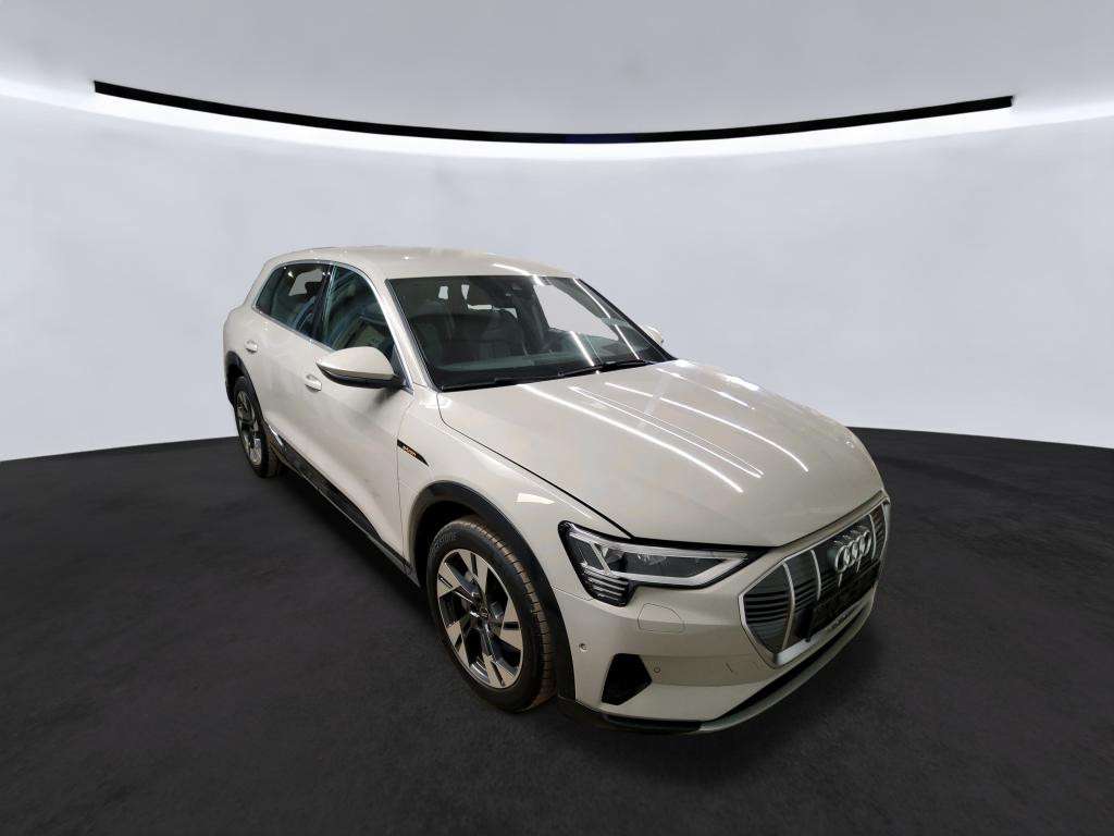 Fahrzeugbild eines Audi e-tron