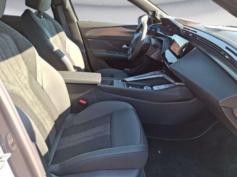 Fahrzeugbild eines Peugeot 408