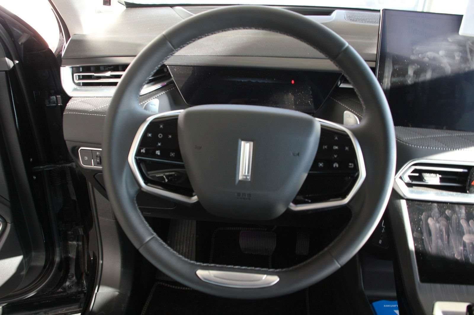 Fahrzeugbild eines GWM Wey 03