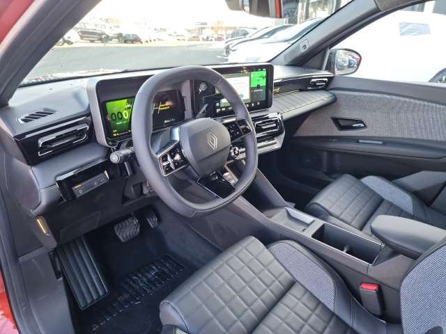 Fahrzeugbild eines Renault 4 E-TECH