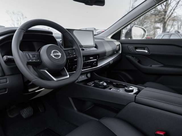 Fahrzeugbild eines Nissan X-TRAIL