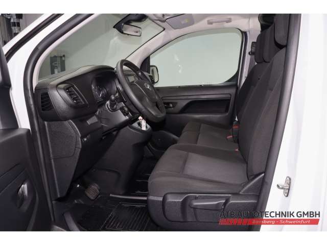 Fahrzeugbild eines Toyota Proace