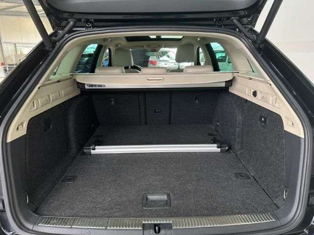 Fahrzeugbild eines Skoda Superb