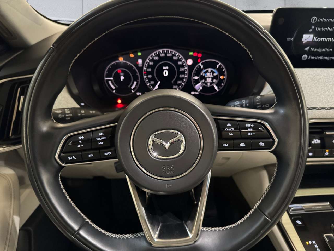 Fahrzeugbild eines Mazda CX-60