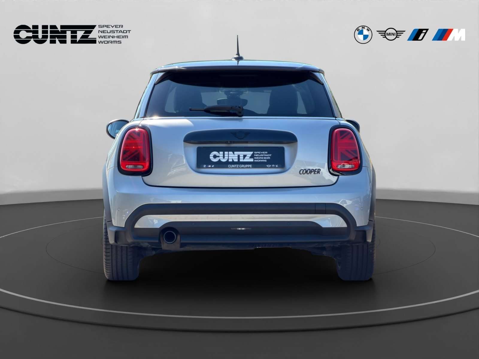 Fahrzeugbild eines MINI COOPER