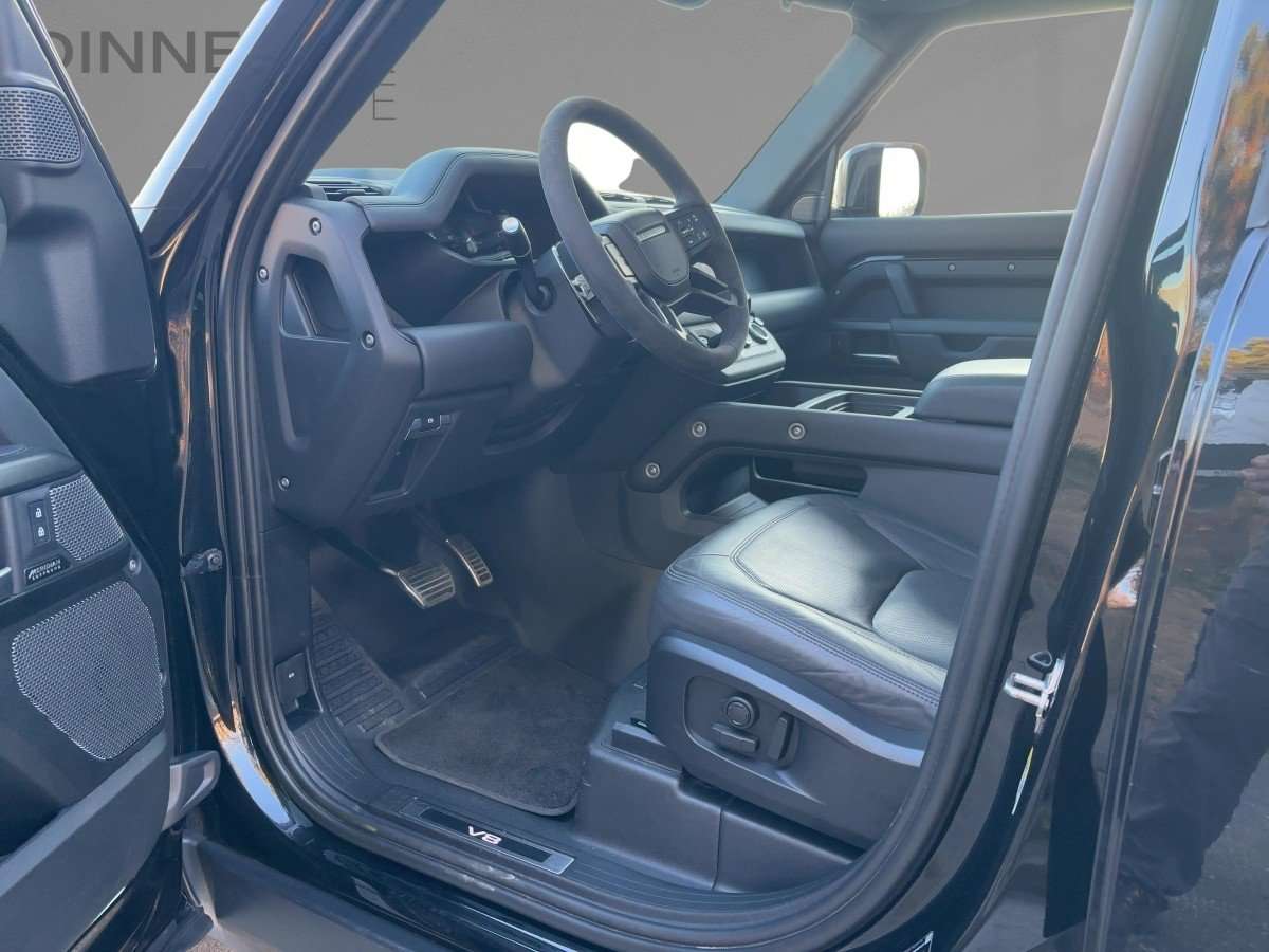 Fahrzeugbild eines Land Rover Defender