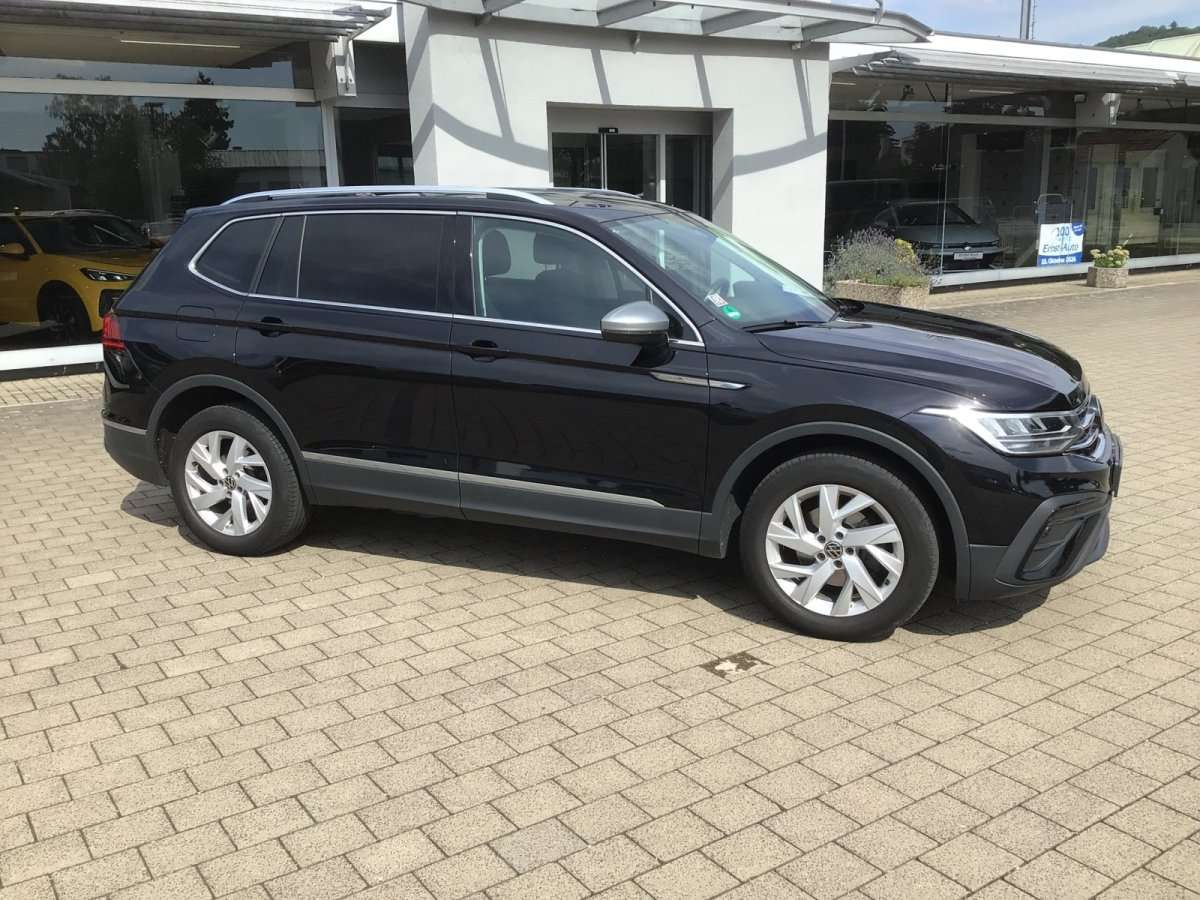 Fahrzeugbild eines Volkswagen Tiguan Allspace