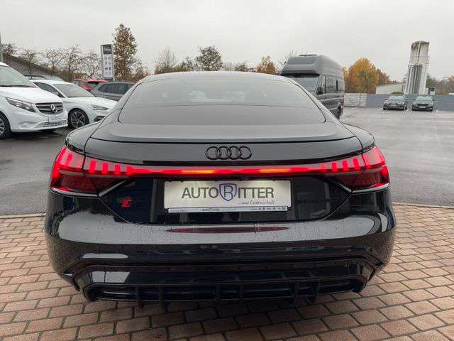 Fahrzeugbild eines Audi e-tron GT
