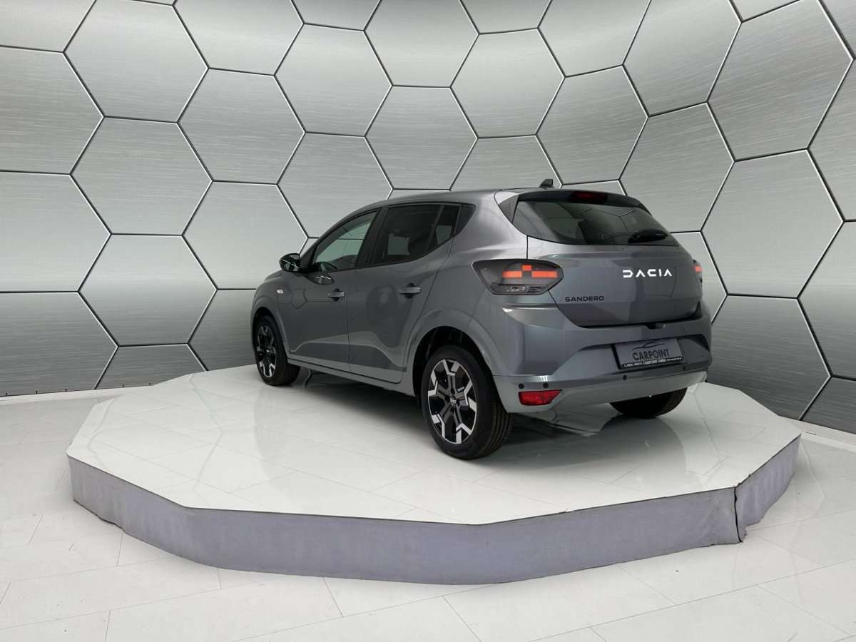 Fahrzeugbild eines Dacia Sandero