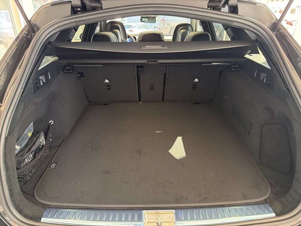 Fahrzeugbild eines Mercedes-Benz E-Klasse