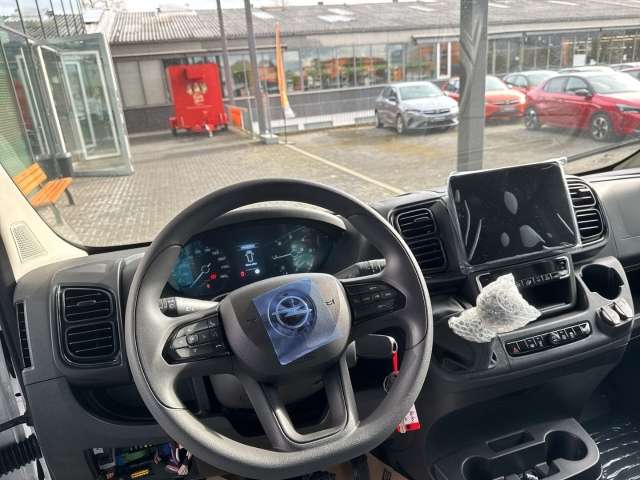 Fahrzeugbild eines Opel Movano
