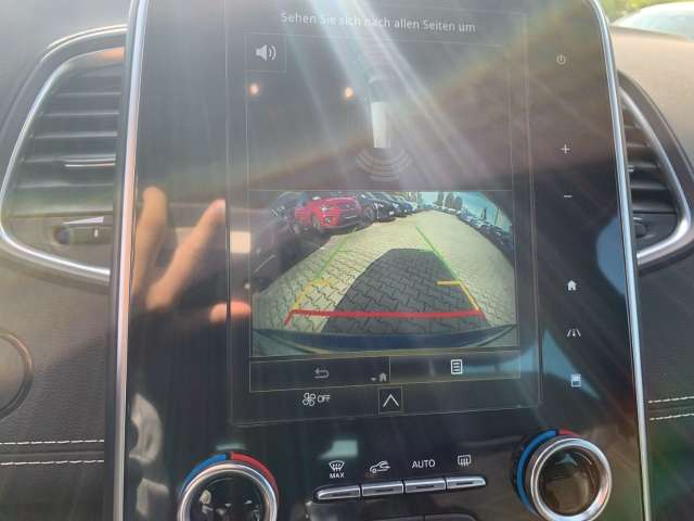 Fahrzeugbild eines Renault Grand Scénic