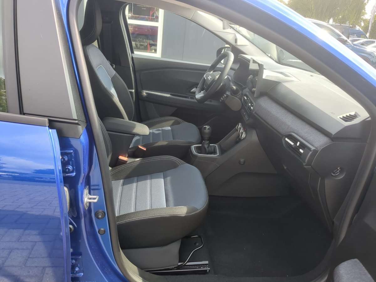 Fahrzeugbild eines Dacia Sandero