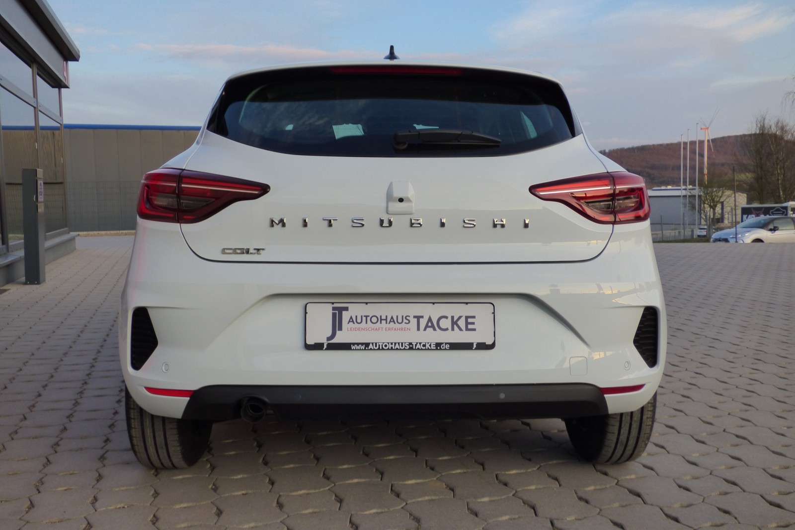 Fahrzeugbild eines Mitsubishi Colt