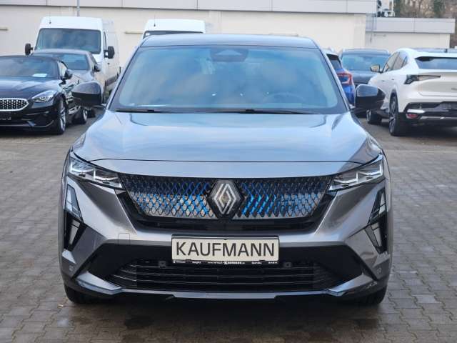 Fahrzeugbild eines Renault Rafale