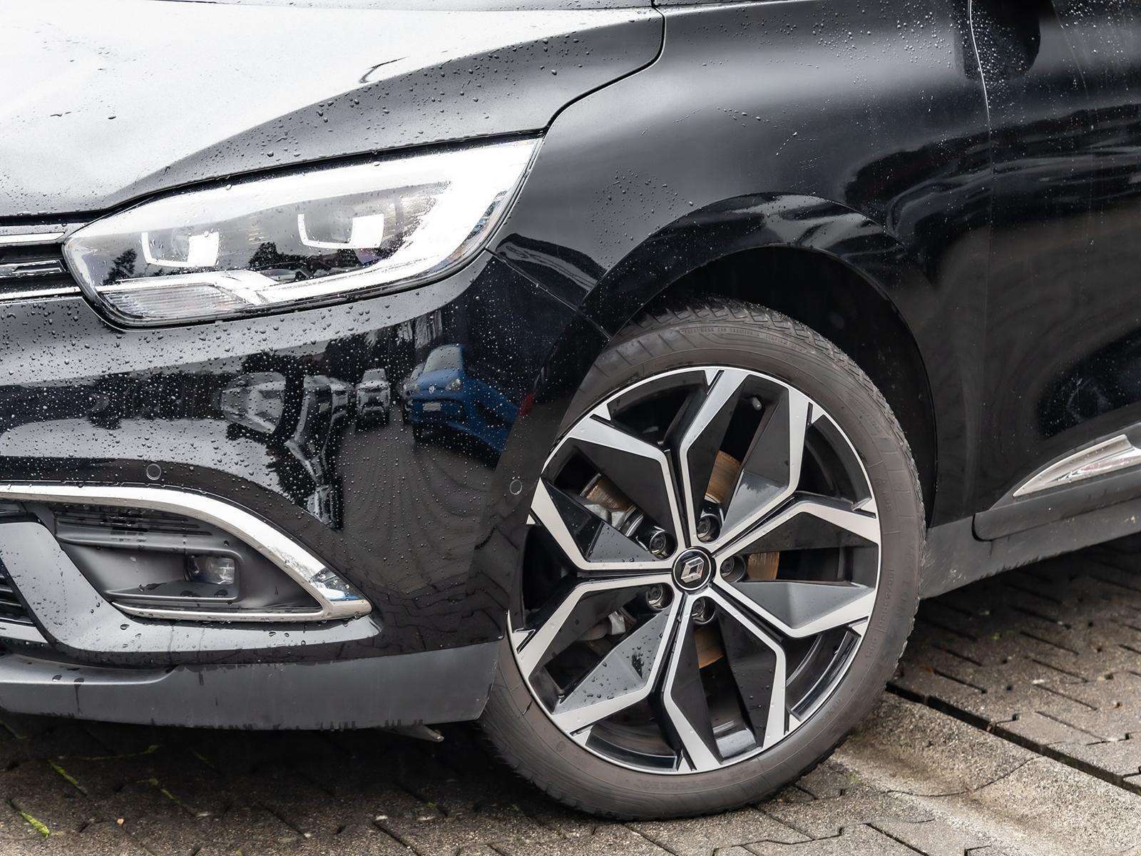 Fahrzeugbild eines Renault Scénic