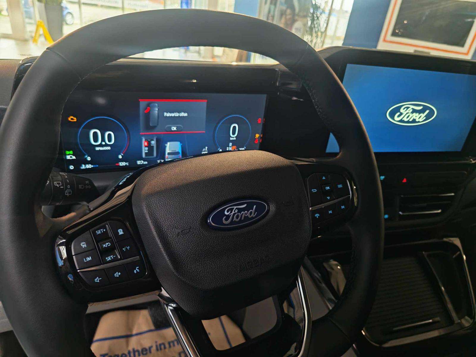 Fahrzeugbild eines Ford Tourneo Custom