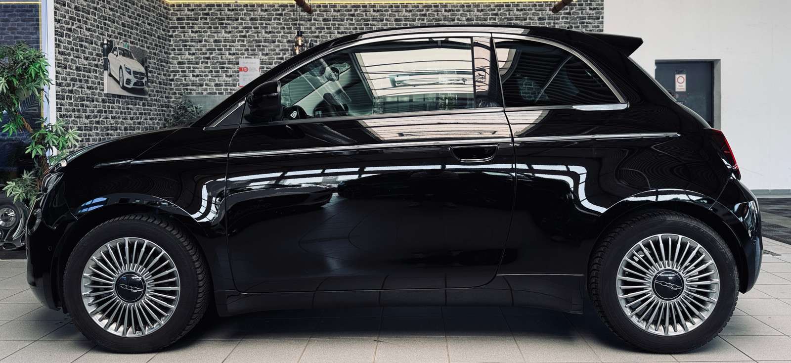 Fahrzeugbild eines Fiat 500