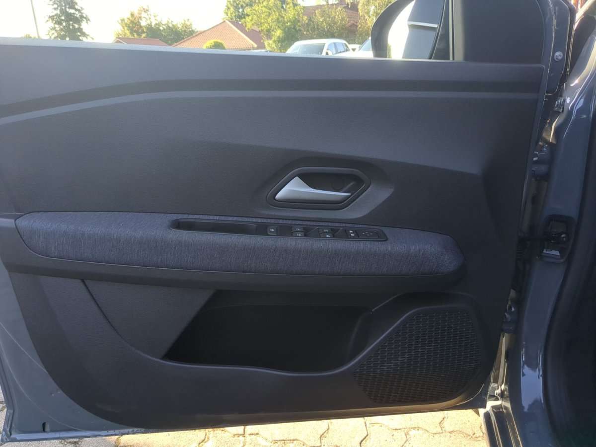 Fahrzeugbild eines Dacia Sandero