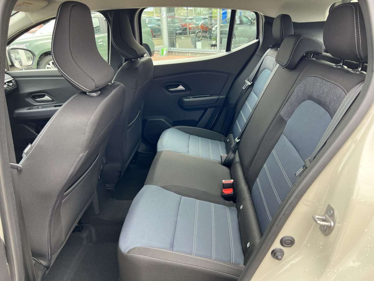 Fahrzeugbild eines Dacia Sandero