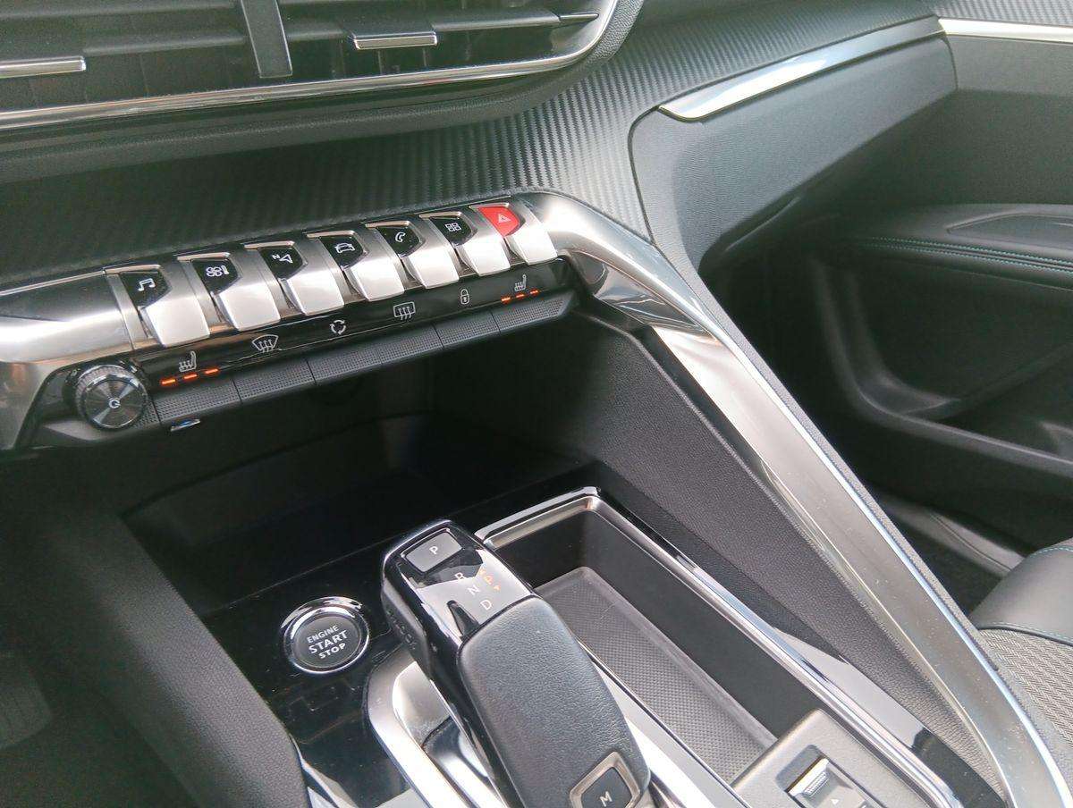 Fahrzeugbild eines Peugeot 3008