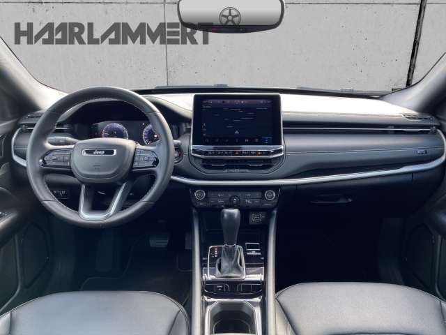 Fahrzeugbild eines Jeep Compass