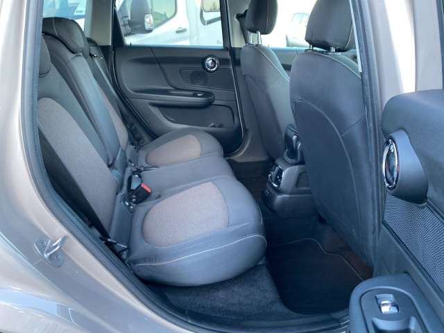 Fahrzeugbild eines MINI Countryman