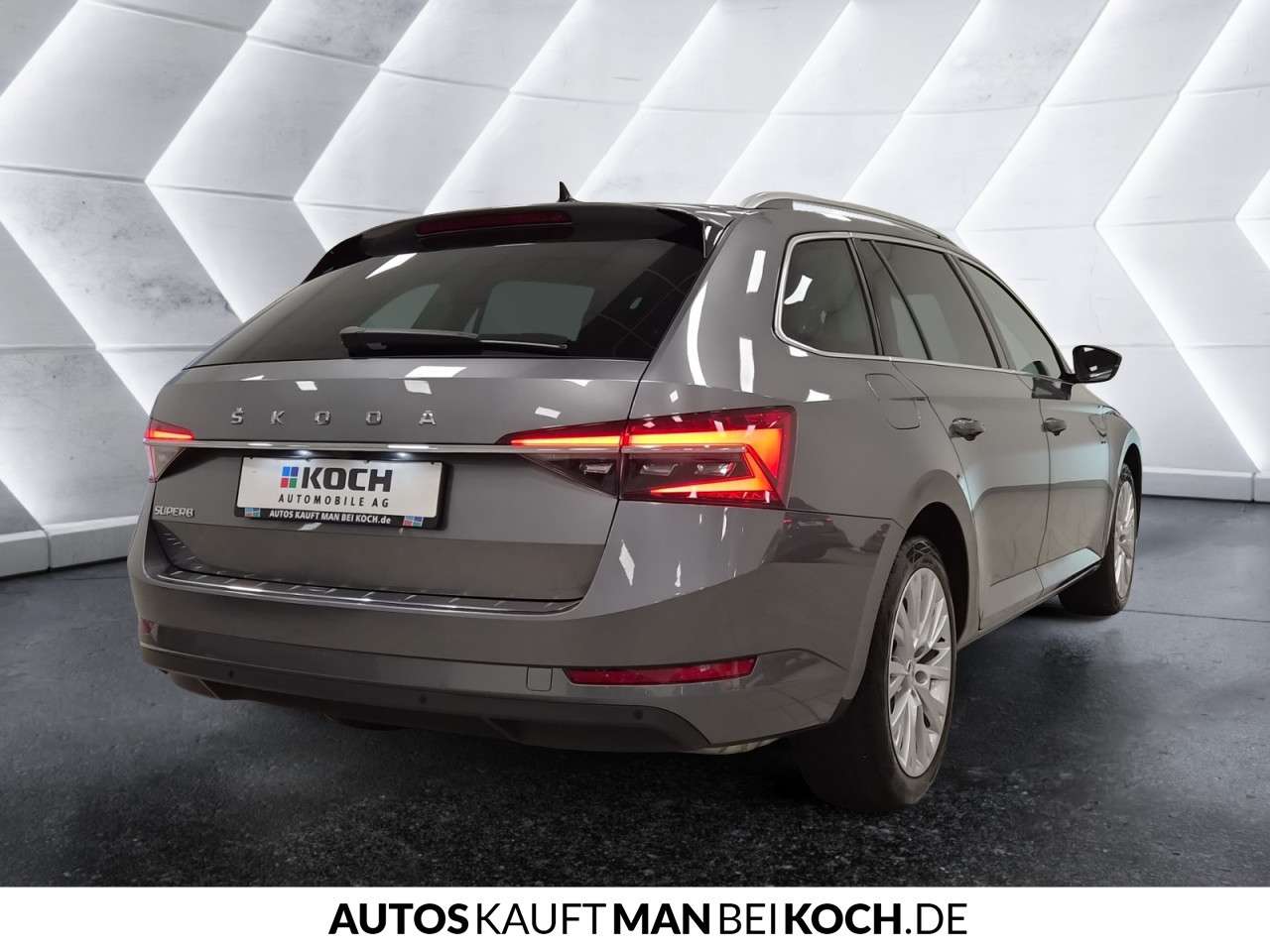 Fahrzeugbild eines Skoda Superb