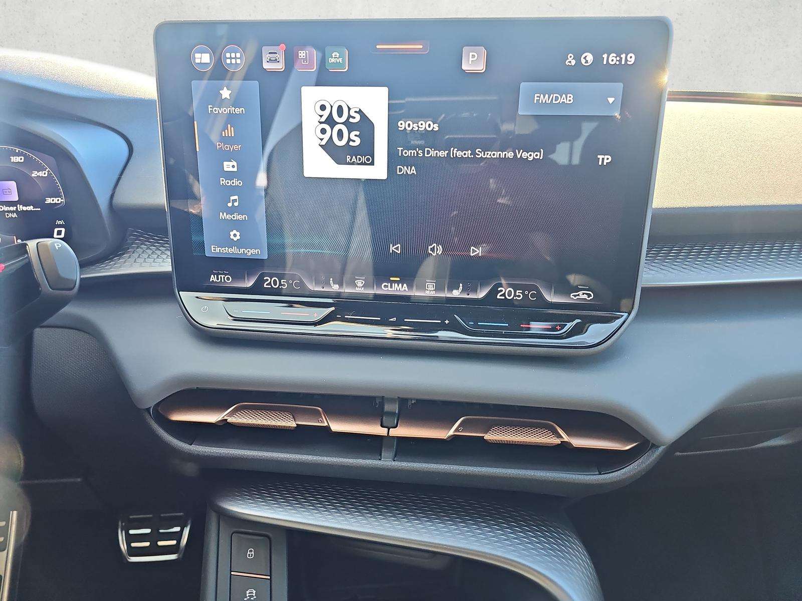 Fahrzeugbild eines CUPRA Terramar