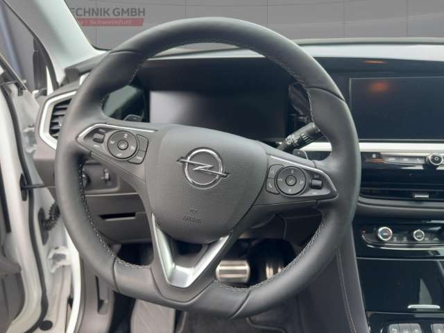 Fahrzeugbild eines Opel Grandland X