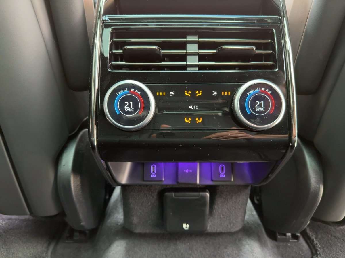 Fahrzeugbild eines Land Rover Range Rover Sport