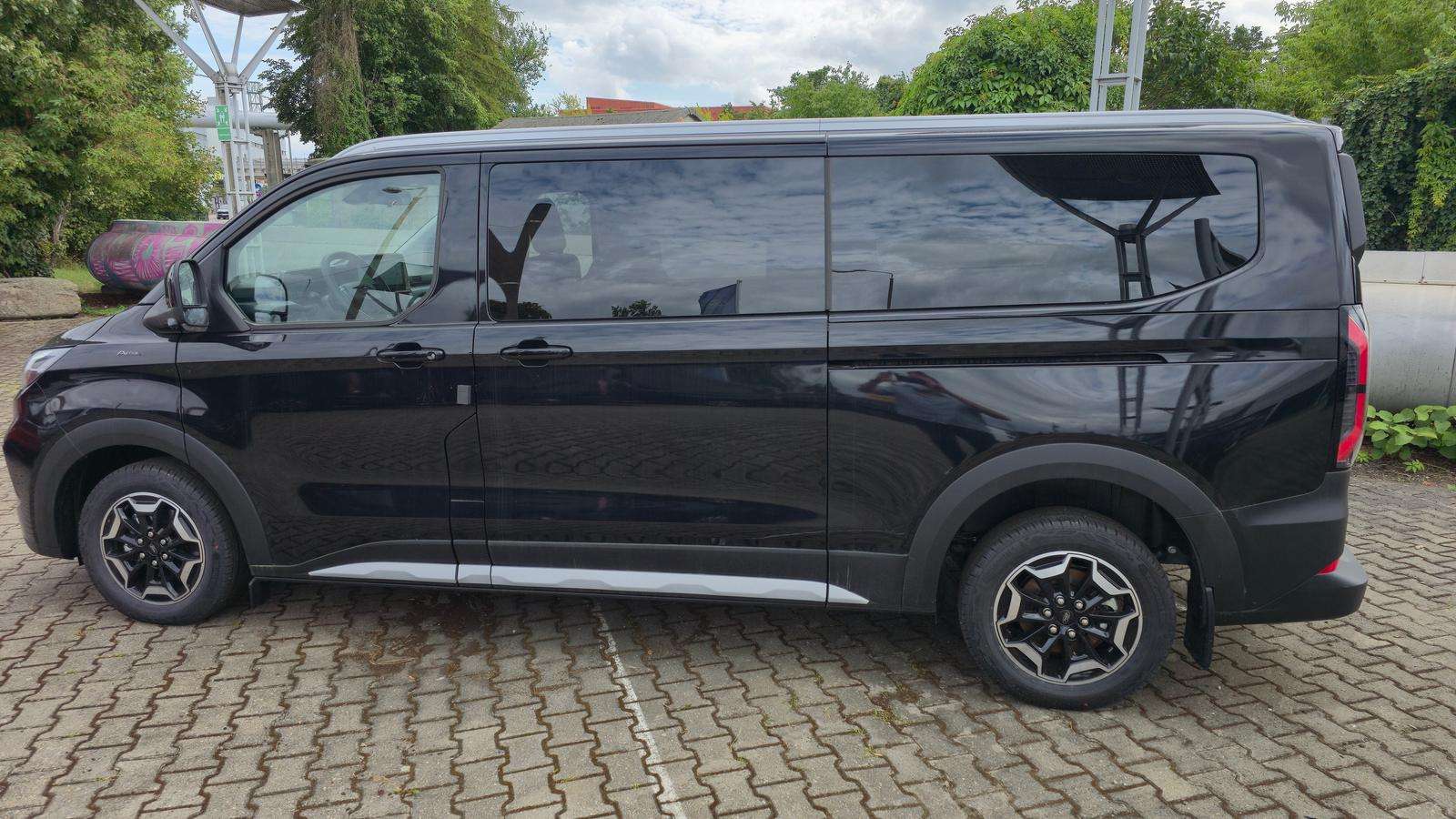 Fahrzeugbild eines Ford Tourneo Custom