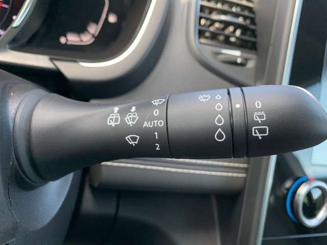 Fahrzeugbild eines Renault Grand Scénic