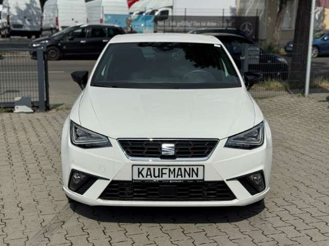 Fahrzeugbild eines SEAT Ibiza