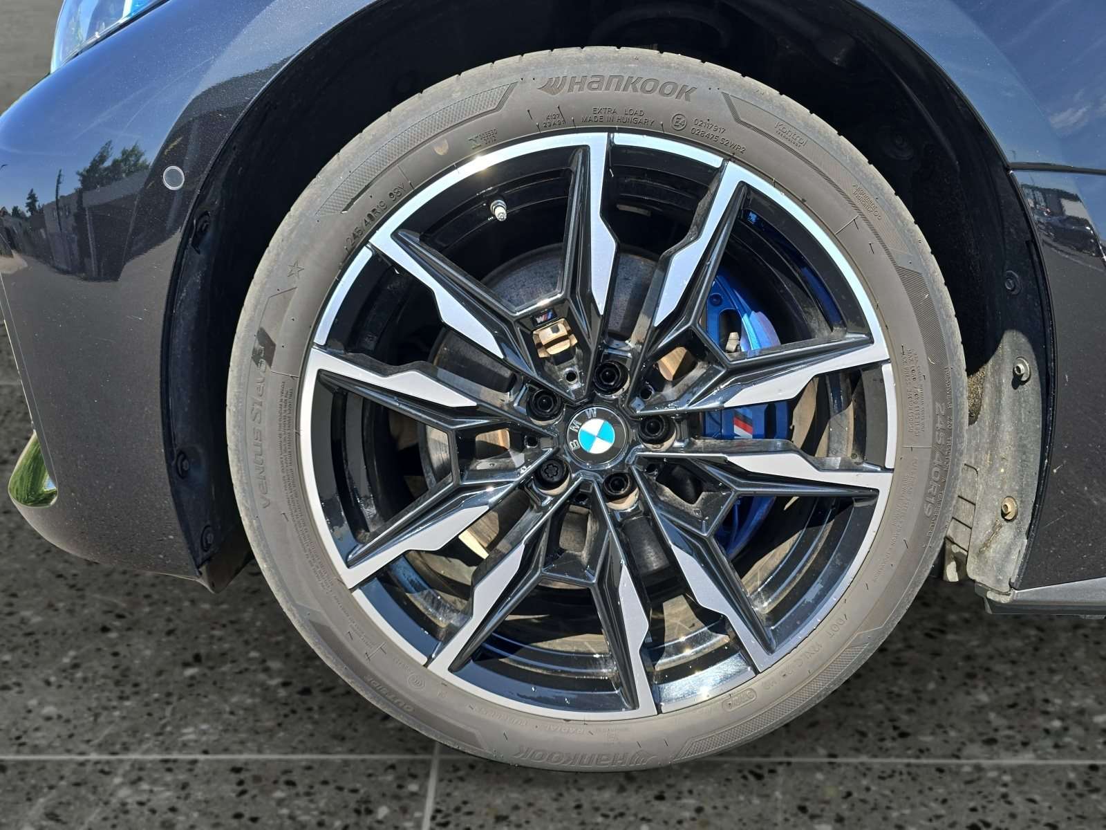 Fahrzeugbild eines BMW i4